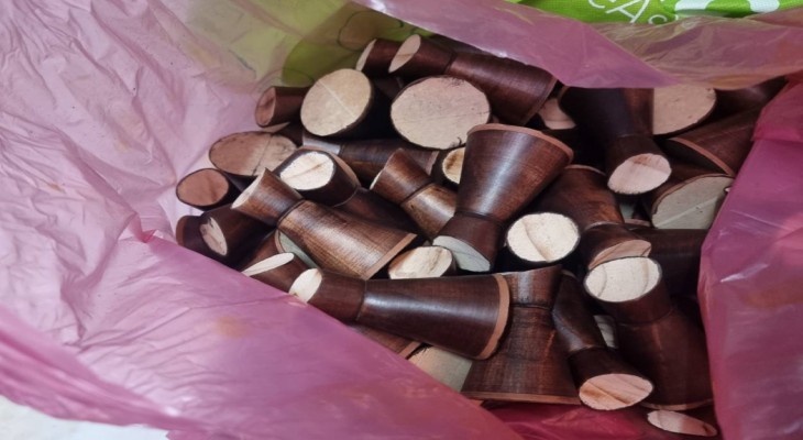 เปลี่ยนสีส้นไม้ให้เข้ากับรองเท้า